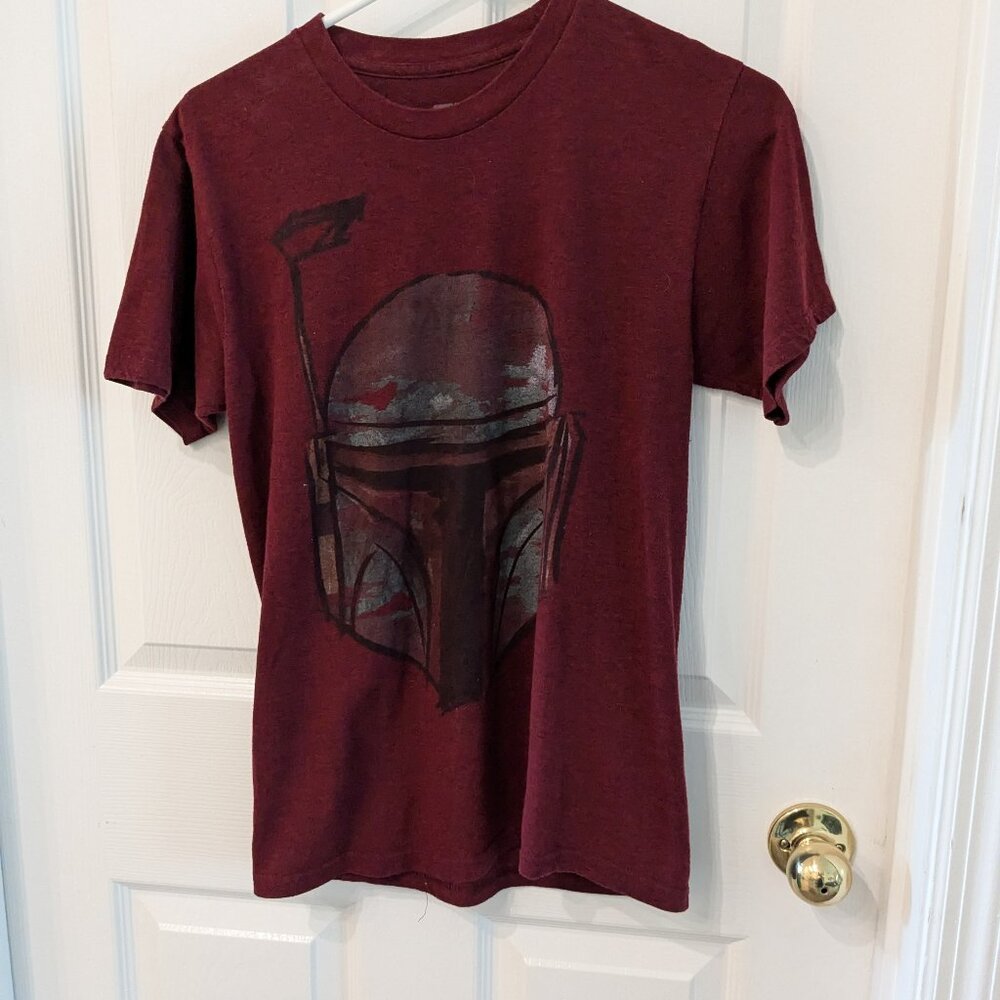 Disney Star Wars Mandolorian Tee Shirt Burgundy Size Small